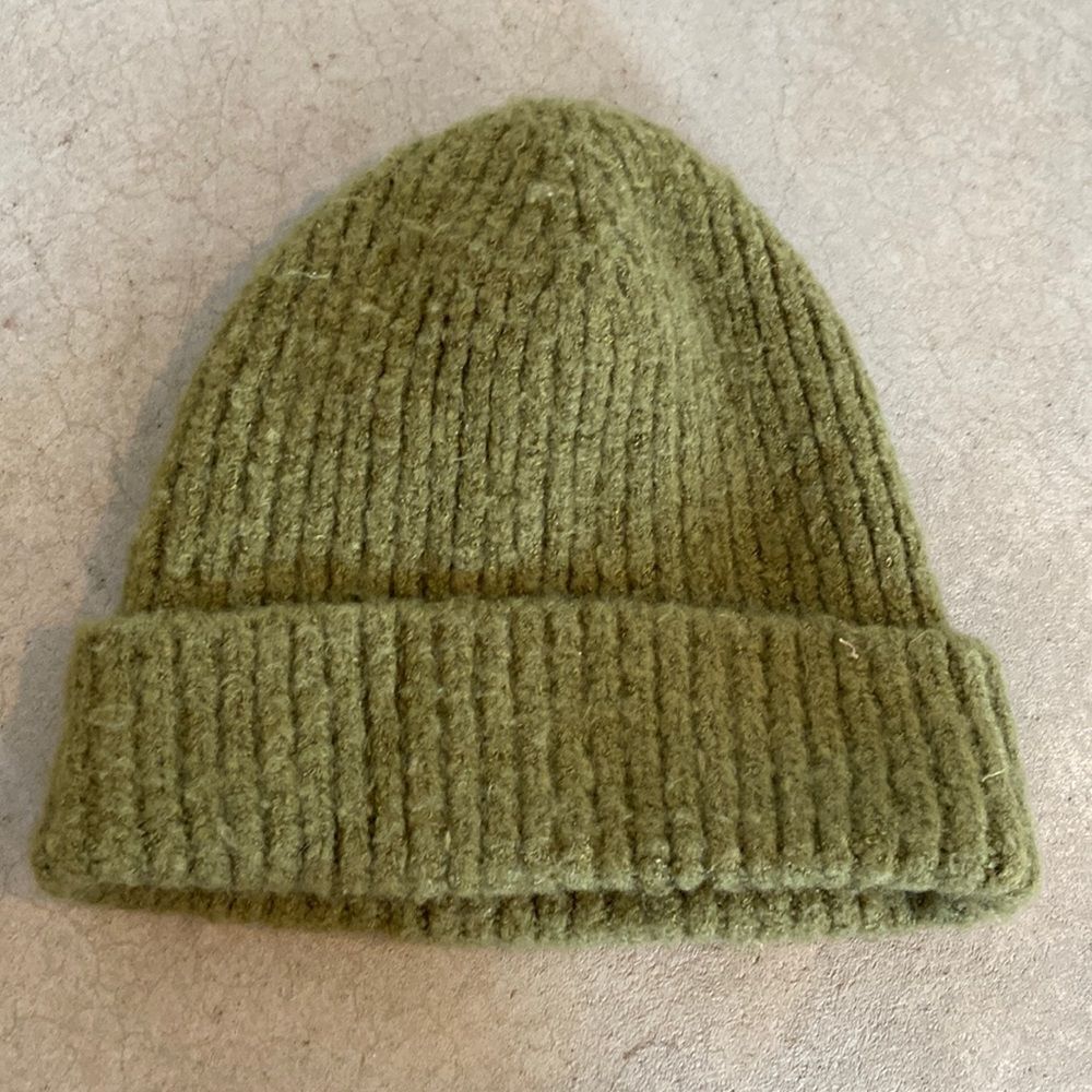Thick soft chunky green beany OS